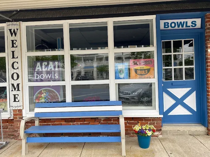 Hollywood Bowls